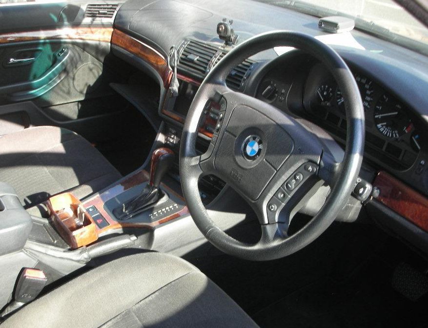  BMW 528 (E39) 1996-2004 :  3